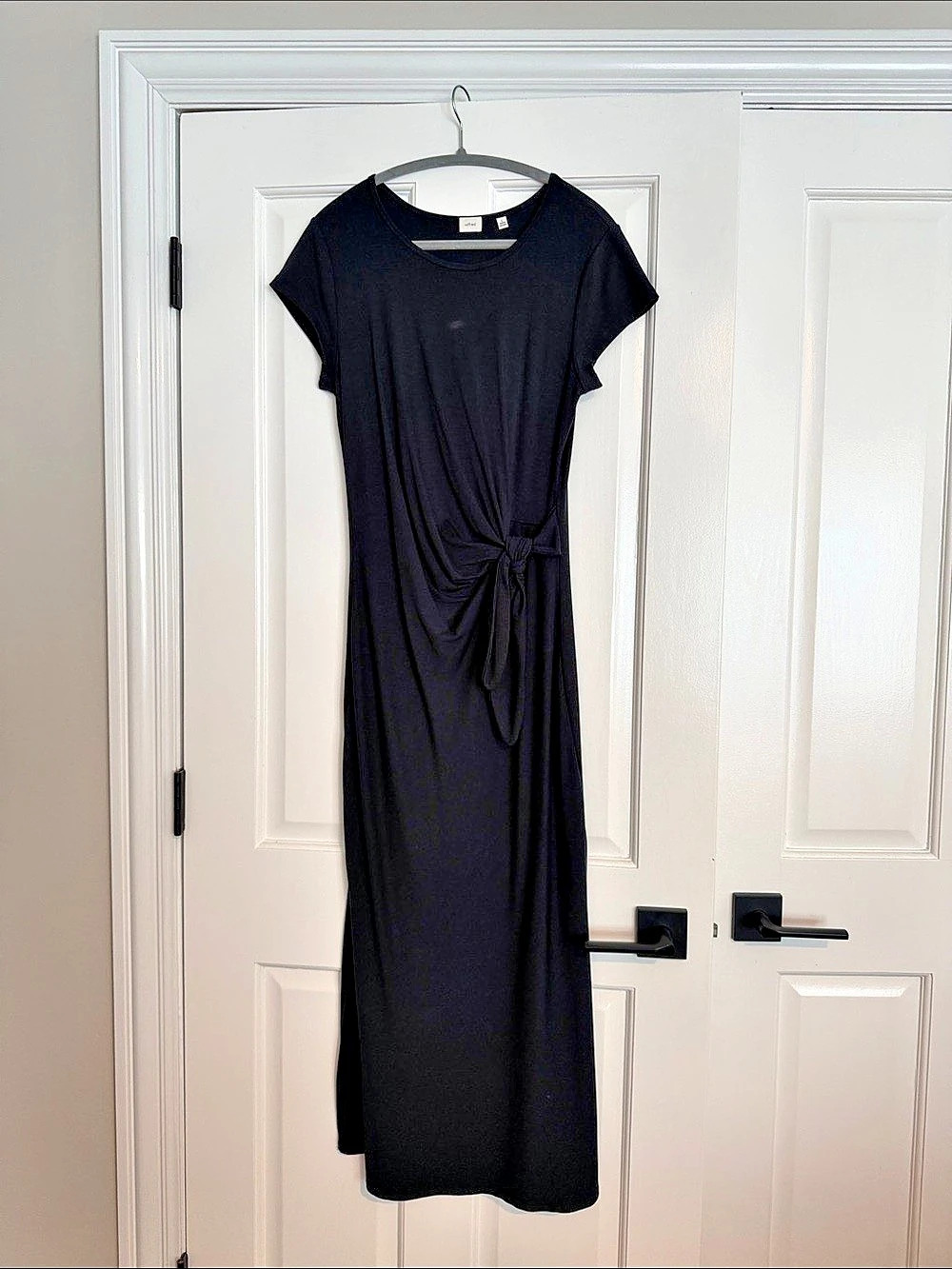 Aritzia Wilfred Free Black Maxi Dress